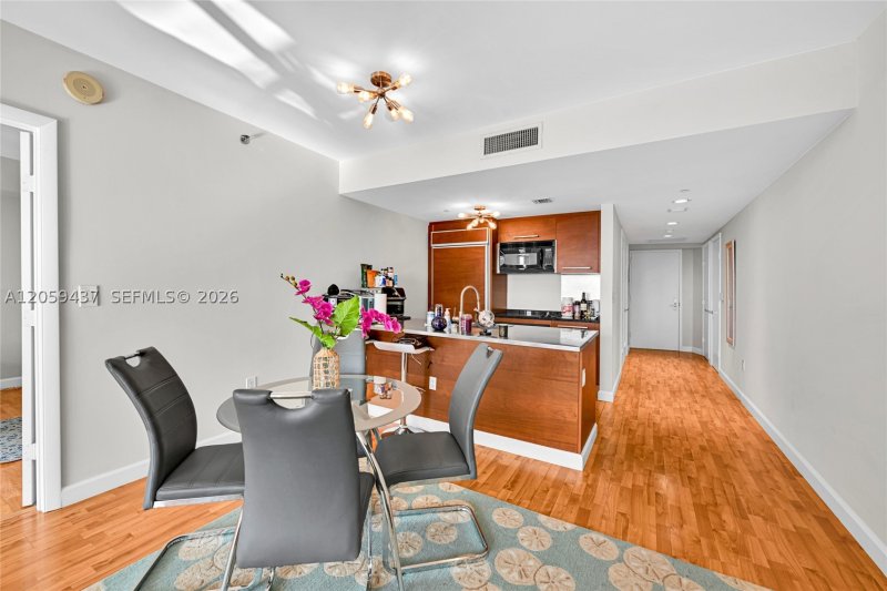 Comprar apartamento no Beach Club One 2709