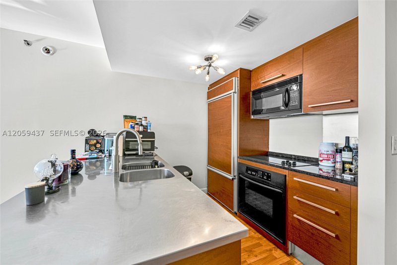Comprar apartamento no Beach Club One 2709
