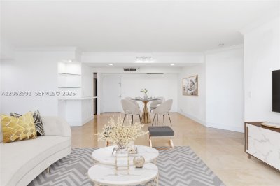 Mystic Pointe 400 Apt #3702