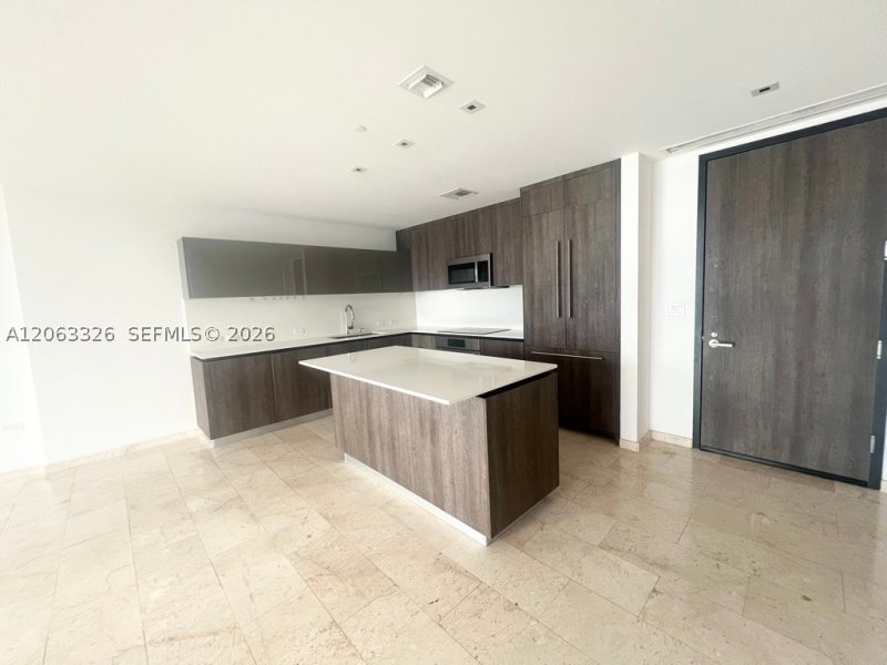 Comprar apartamento no Brickell City Centre Reach 3810