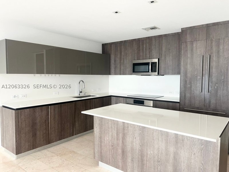 Comprar apartamento no Brickell City Centre Reach 3810
