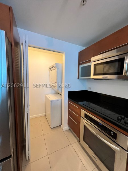 Condo for sale at Vizcayne Everglades On The Bay 2609
