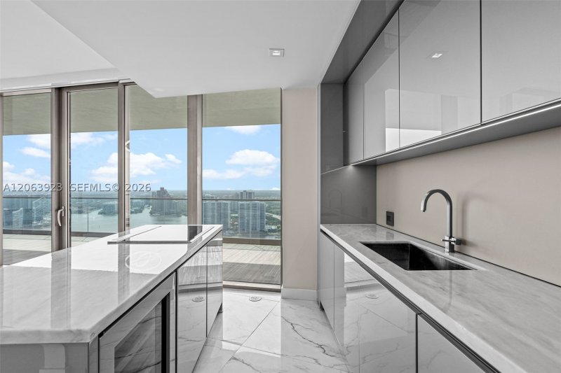 Condo for sale at Residences by Armani / Casa 3605