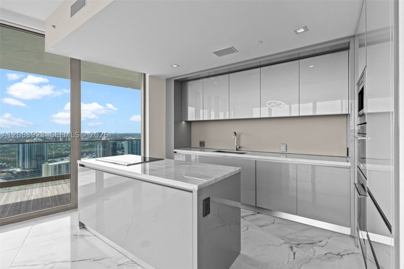 Condo for sale at Residences by Armani / Casa 3605