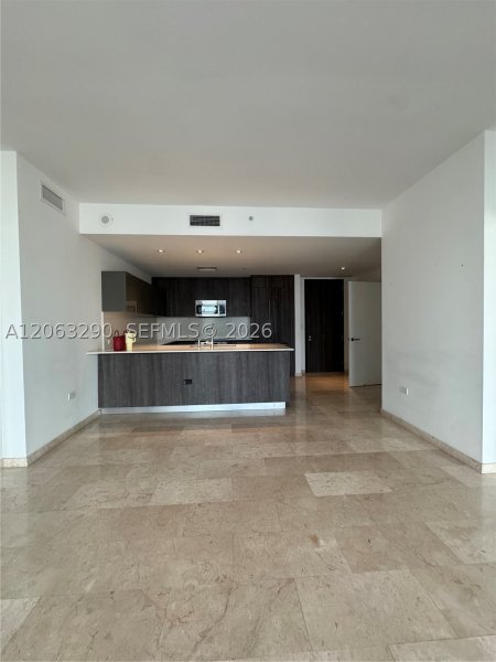Aluguel de apartamento no Brickell City Centre Rise 2403