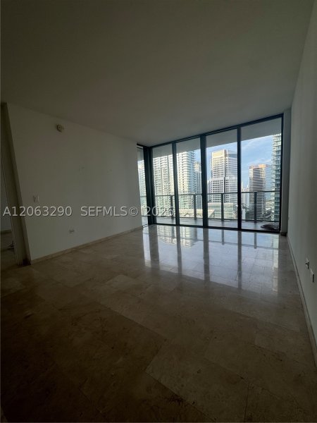 Aluguel de apartamento no Brickell City Centre Rise 2403