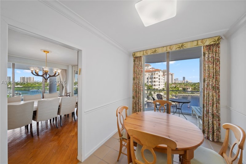 Comprar apartamento no Turnberry Isle 6K