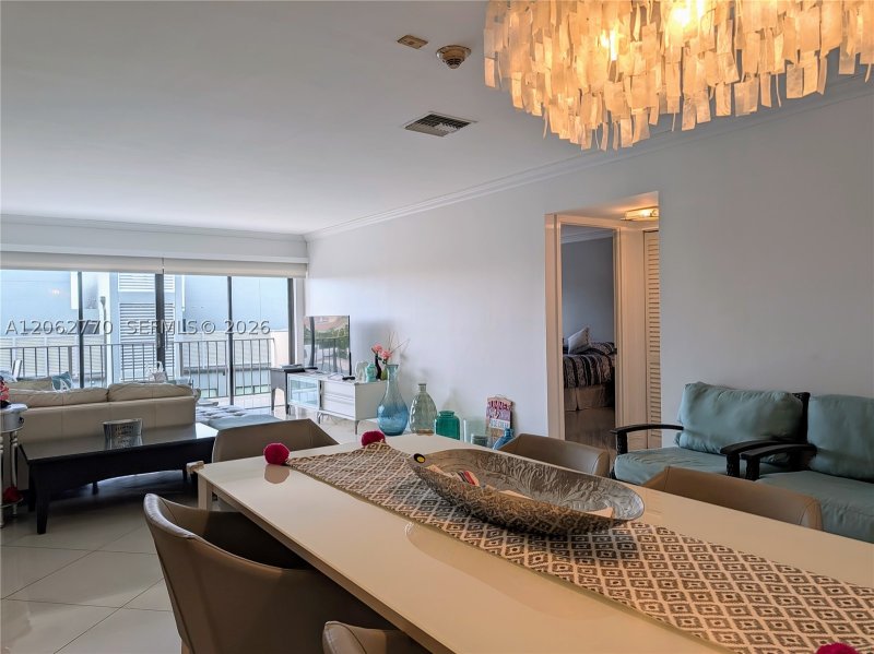 Comprar apartamento no Ambassador 706