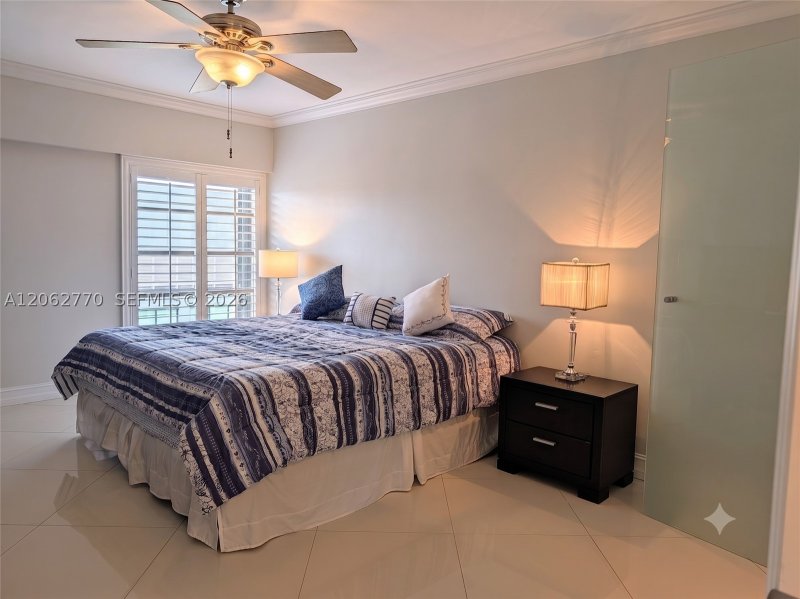 Comprar apartamento no Ambassador 706