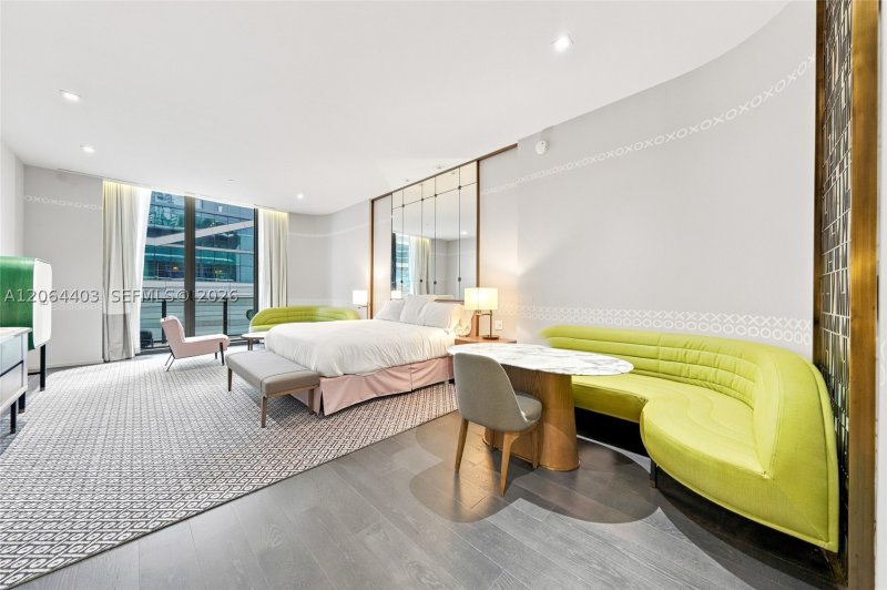 Comprar apartamento no SLS Lux Brickell 610