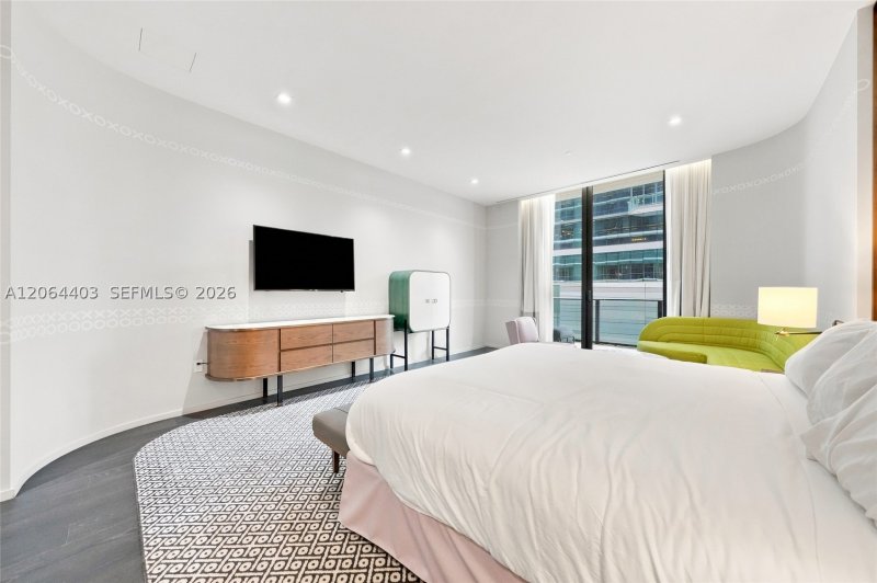 Comprar apartamento no SLS Lux Brickell 610