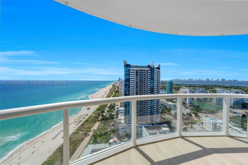 Aluguel de apartamento no Akoya 2804