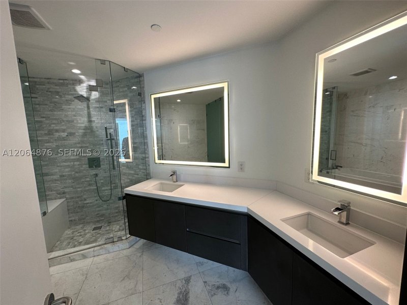 Comprar apartamento no Paramount Miami WorldCenter 4006