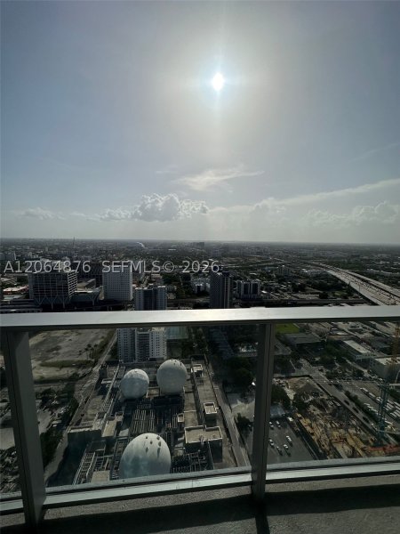 Comprar apartamento no Paramount Miami WorldCenter 4006