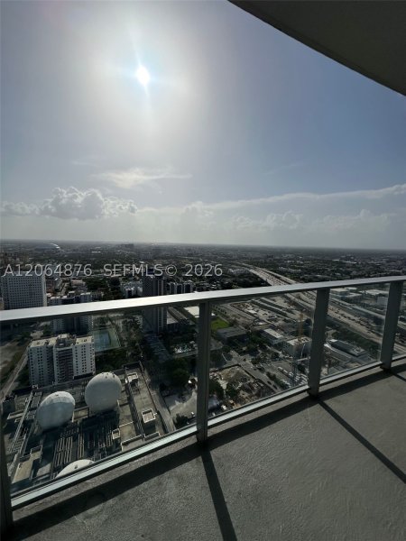 Comprar apartamento no Paramount Miami WorldCenter 4006