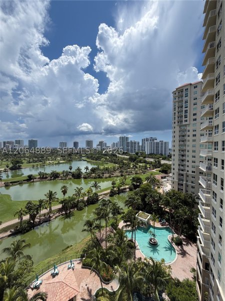 Alquiler de apartamento en Turnberry On The Green 1215