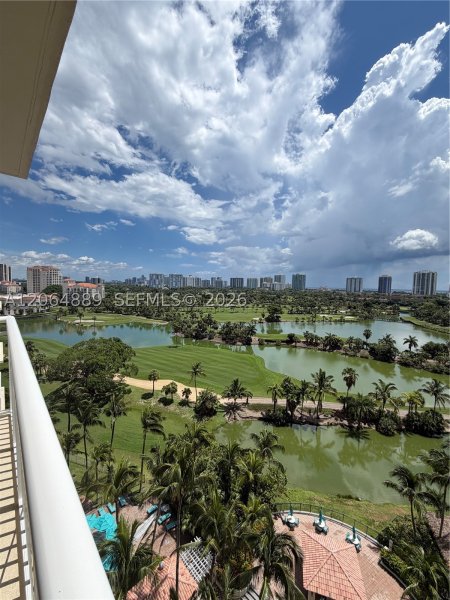 Alquiler de apartamento en Turnberry On The Green 1215
