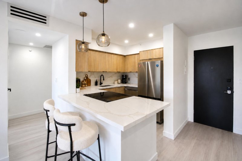 Apartment for rent at Flamingo 432S