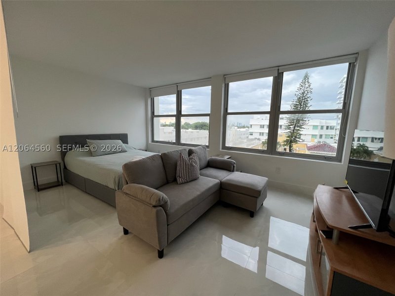 Alquiler de apartamento en Triton Towers 610