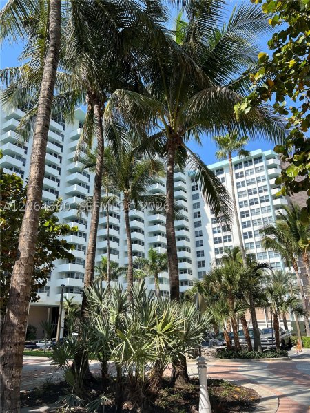 Triton Towers Apt #610