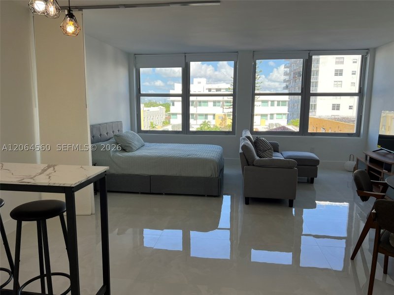 Alquiler de apartamento en Triton Towers 610