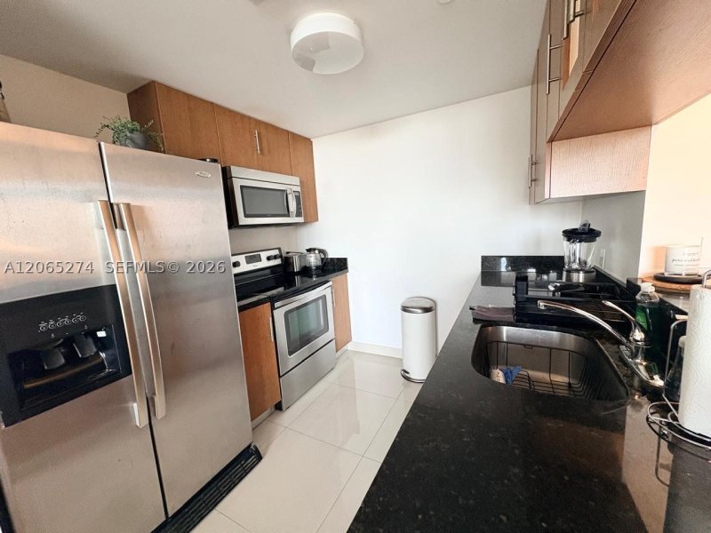 Aluguel de apartamento no 23 Biscayne Bay PH04
