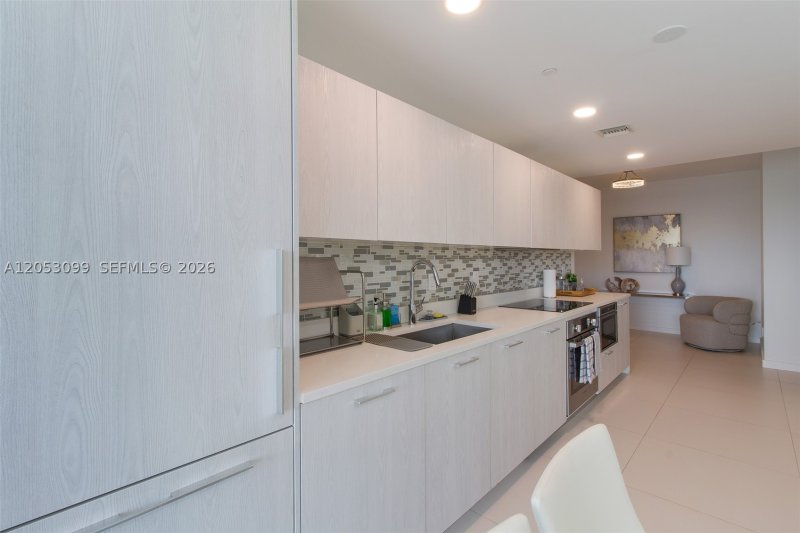 Aluguel de apartamento no Paraiso Bayviews 701