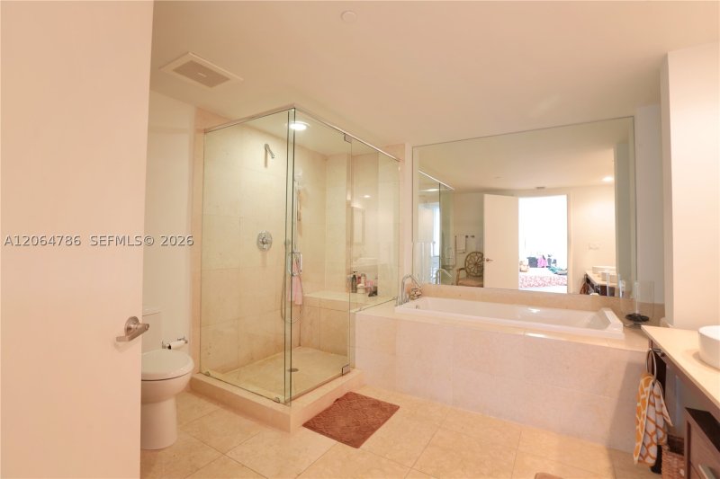 Comprar apartamento no Icon Brickell Tower II 4703