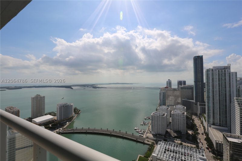 Comprar apartamento no Icon Brickell Tower II 4703