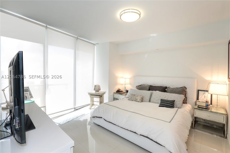 Comprar apartamento no Icon Brickell Tower II 4703