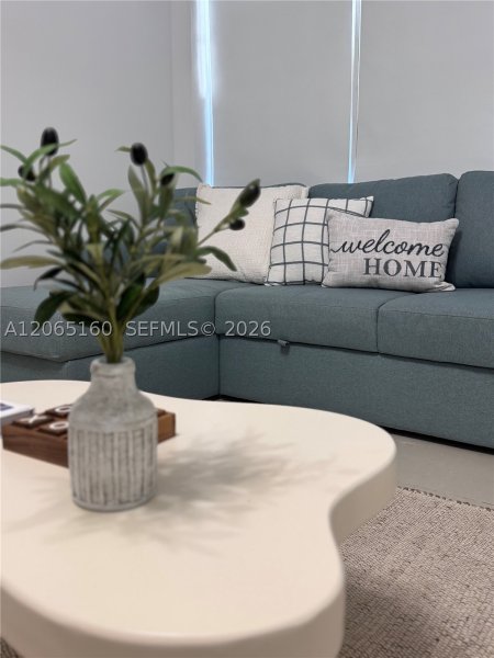 Aluguel de apartamento no Bayshore Yacht Tennis Club 608
