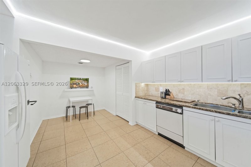 Apartment for rent at Olympus Condo 812