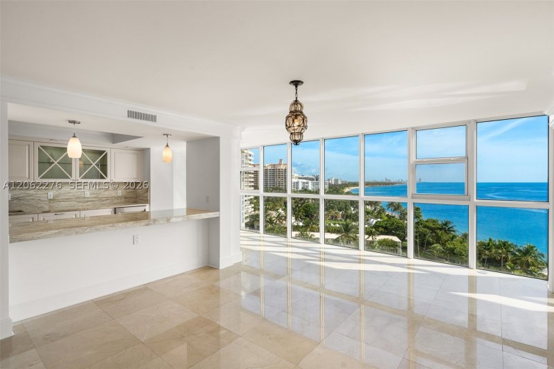 Comprar apartamento no Mar Azul 11DN