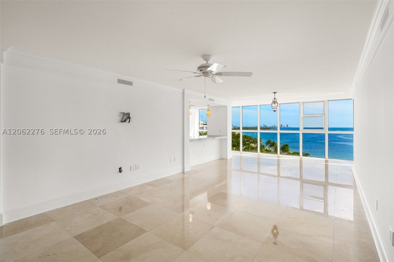 Comprar apartamento no Mar Azul 11DN