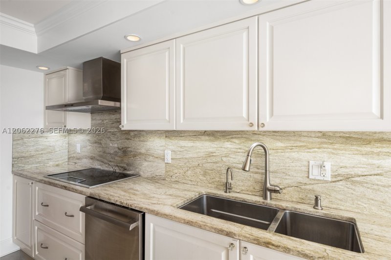 Comprar apartamento no Mar Azul 11DN