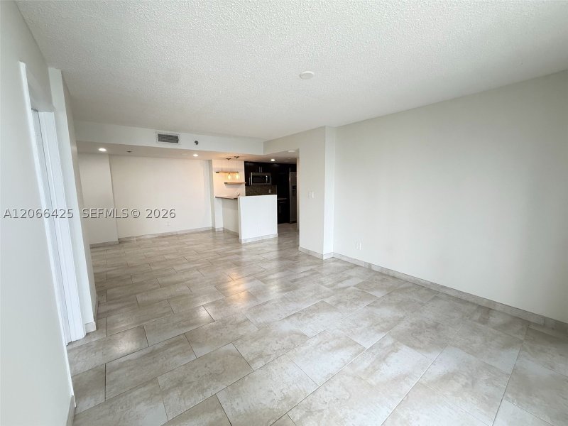 Apartment for rent at Isola Brickell Key 1914