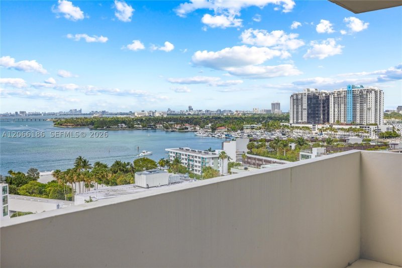Condo for sale at Island Terrace 15A