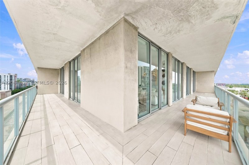 Alquiler de apartamento en Midtown Miami 2 H0901