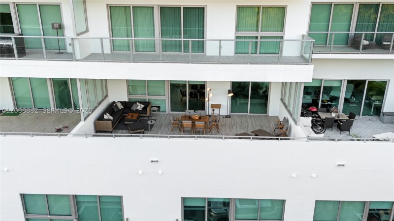 Comprar apartamento no Le Parc at Brickell 307