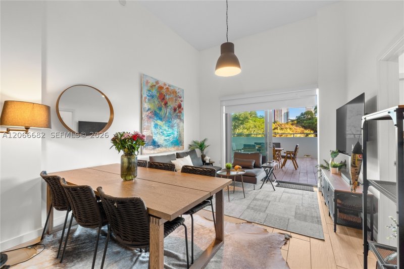Comprar apartamento no Le Parc at Brickell 307