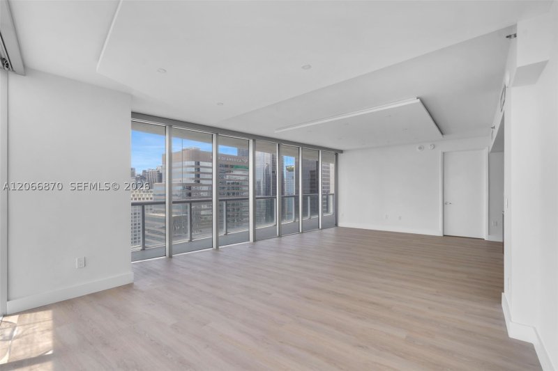 Comprar apartamento no Icon Brickell Tower II 3601