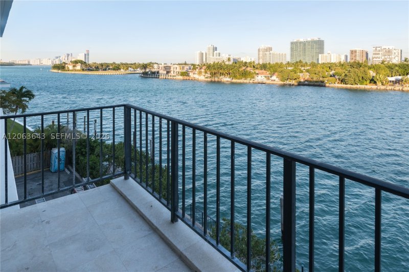 Property photo # 10