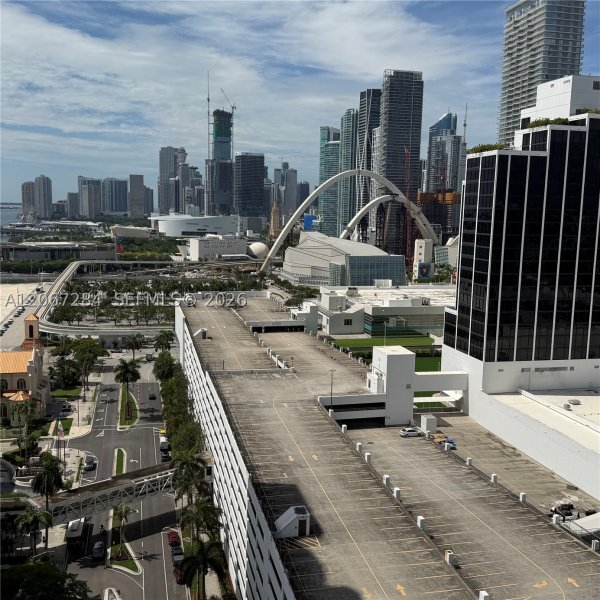 Aluguel de apartamento no Opera Tower 2308
