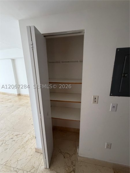 Aluguel de apartamento no Opera Tower 2308