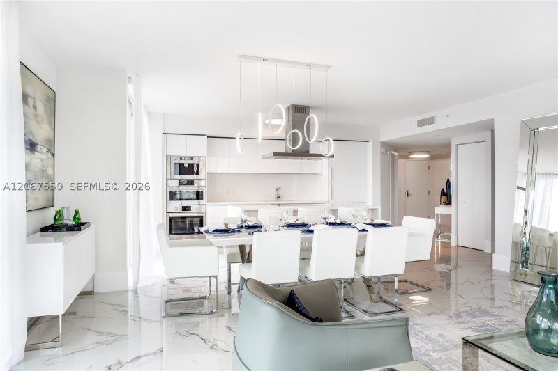Alquiler de apartamento en Parque Towers at St. Tropez 5-1102