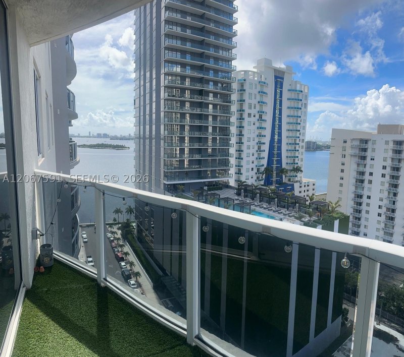 Aluguel de apartamento no 23 Biscayne Bay 1605