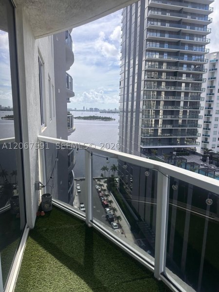 Aluguel de apartamento no 23 Biscayne Bay 1605
