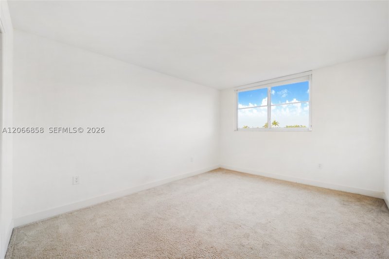 Comprar apartamento no Cape Florida Club 409