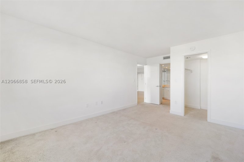 Comprar apartamento no Cape Florida Club 409
