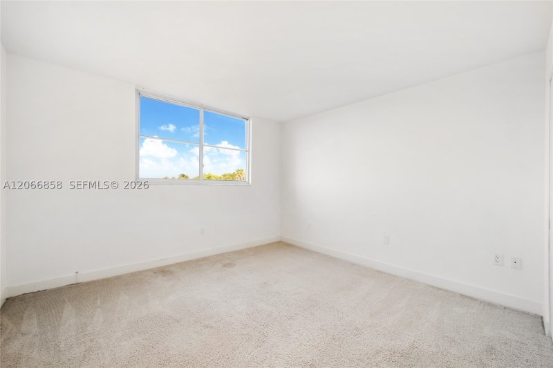 Comprar apartamento no Cape Florida Club 409
